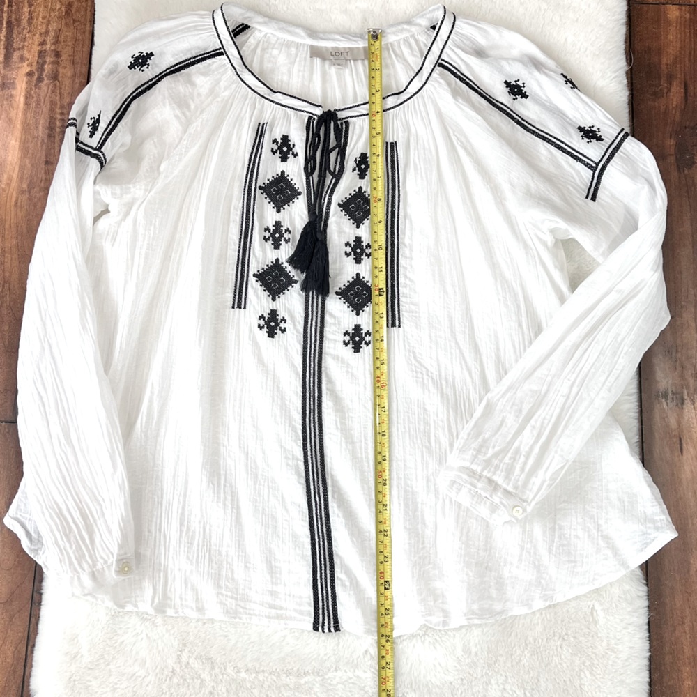 Loft Gauze Lightweight Embroidered Bohemian Blouse White and Blue Size M - Picture 13 of 16